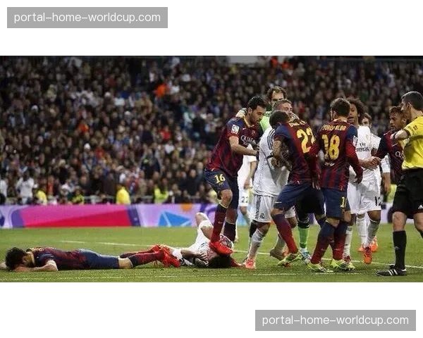 “伤情更新:那不勒斯边锋克瓦拉茨赫利亚参加合练,有望周末复出” “伤情更新:那不勒斯边锋克瓦拉茨赫利亚参加合练,有望周末复出”