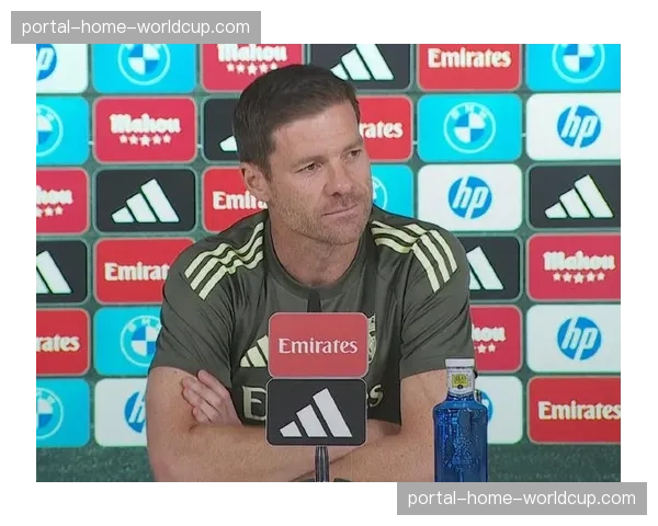 战术图解：哈维-阿隆索的勒沃库森体系对西甲中游球队的启发